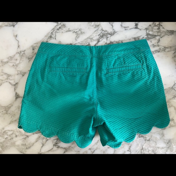 COPY - Lilly Pulitzer Buttercup shorts - Picture 2 of 8